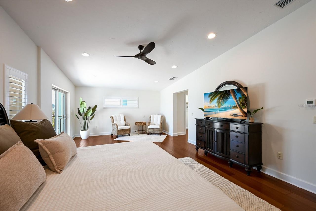 109 6th Street N, Unit A & B, Bradenton Beach, FL 34217 Photo