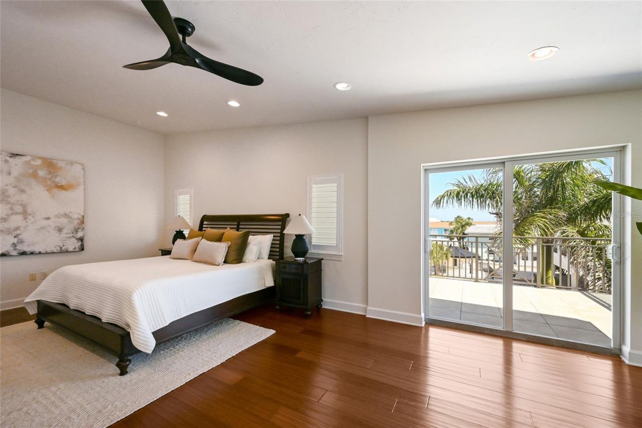 109 6th Street N, Unit A & B, Bradenton Beach, FL 34217 Photo