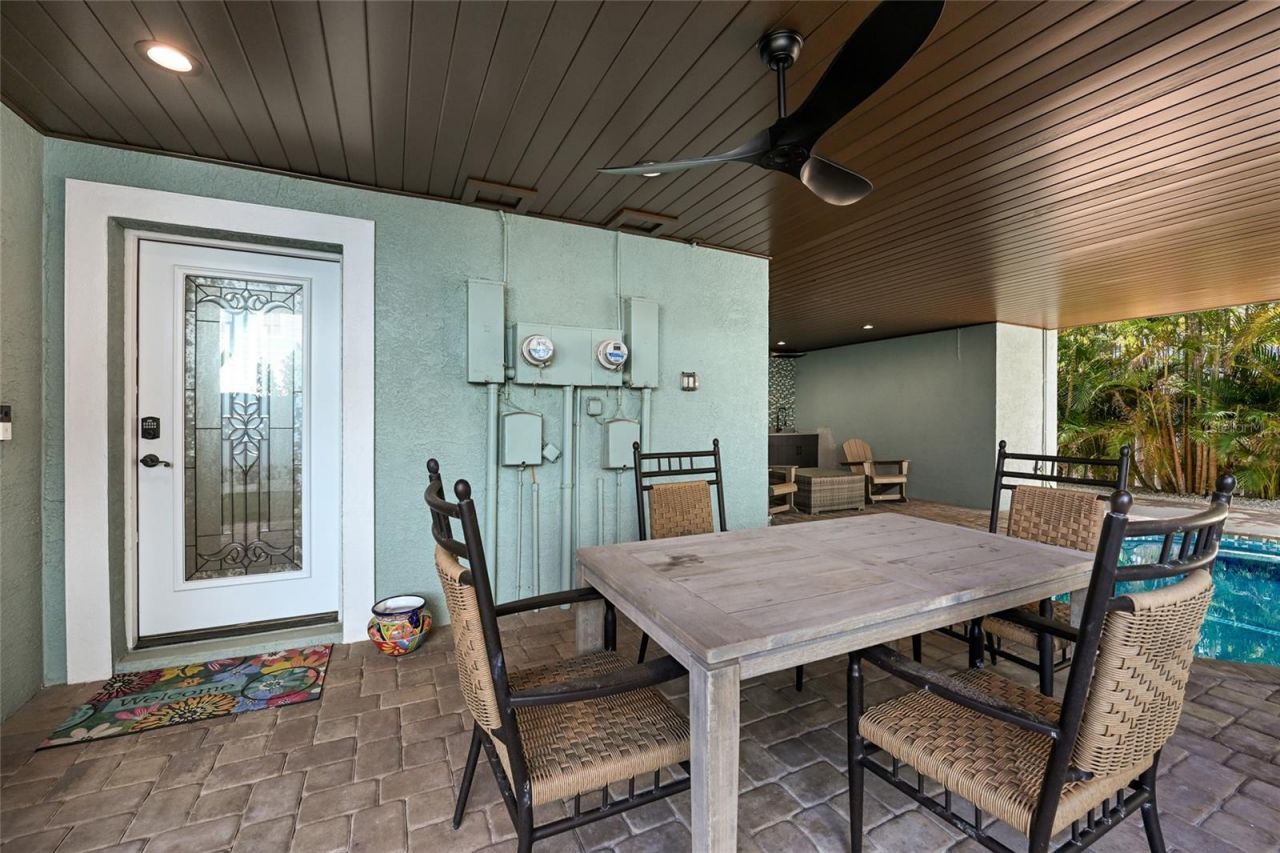 109 6th Street N, Unit A & B, Bradenton Beach, FL 34217 Photo