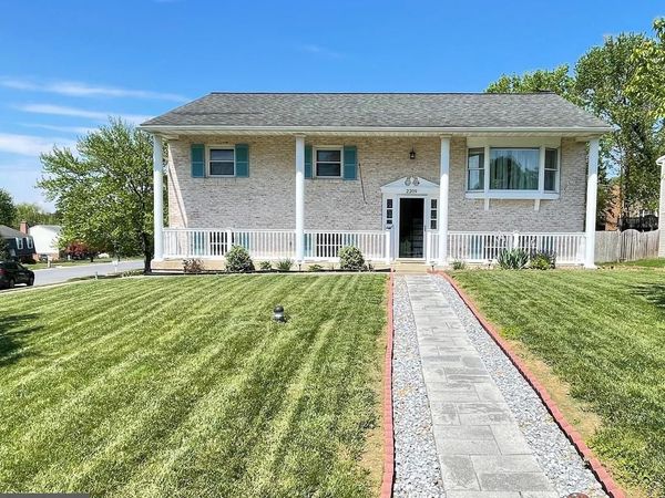 2209 BOB WHITE LANE, LANCASTER, PA 17601