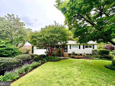 2026 DEXTER DRIVE, FALLS CHURCH, VA 22043