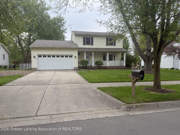 5812 Wood Valley Drive, Haslett, MI 48840