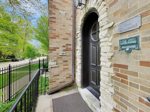 Main Photo