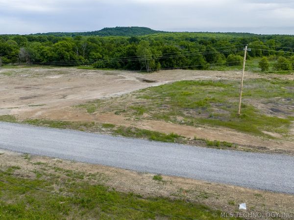 0004 Hwy 75 , Henryetta, OK 74437