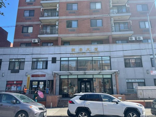 132-26 Avery Avenue , Unit 1D, Flushing, NY 11355