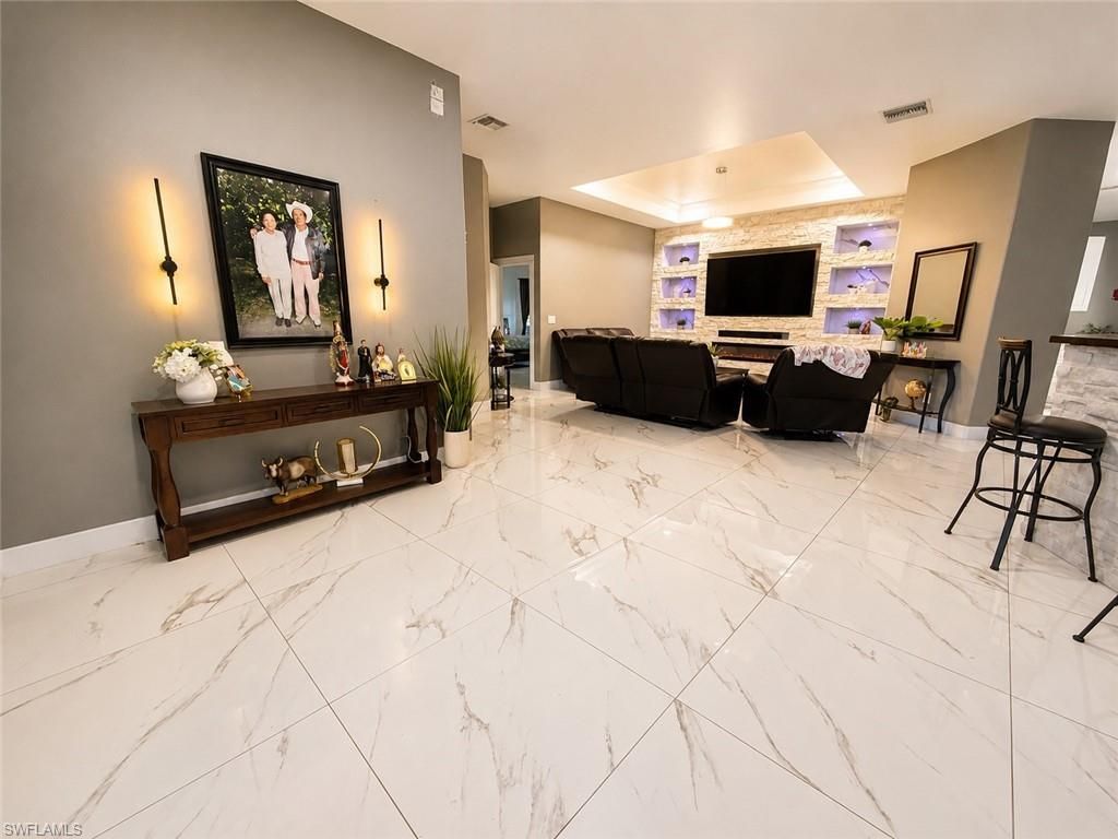 1204 E 4th St , Lehigh Acres, FL 33936 Photo