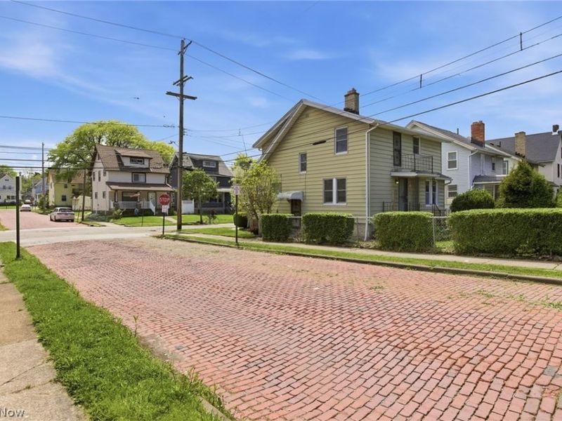 2802 Colburn Avenue, Cleveland, OH 44109 Photo 36