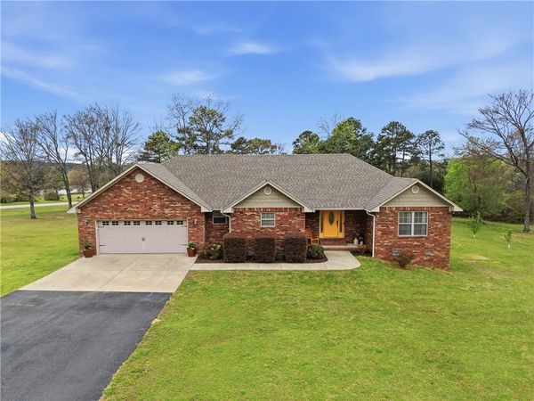 43 Autumn Court, Dover, AR 72837