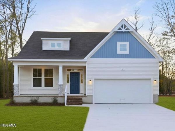 218 Chateau Drive, New Bern, NC 28560