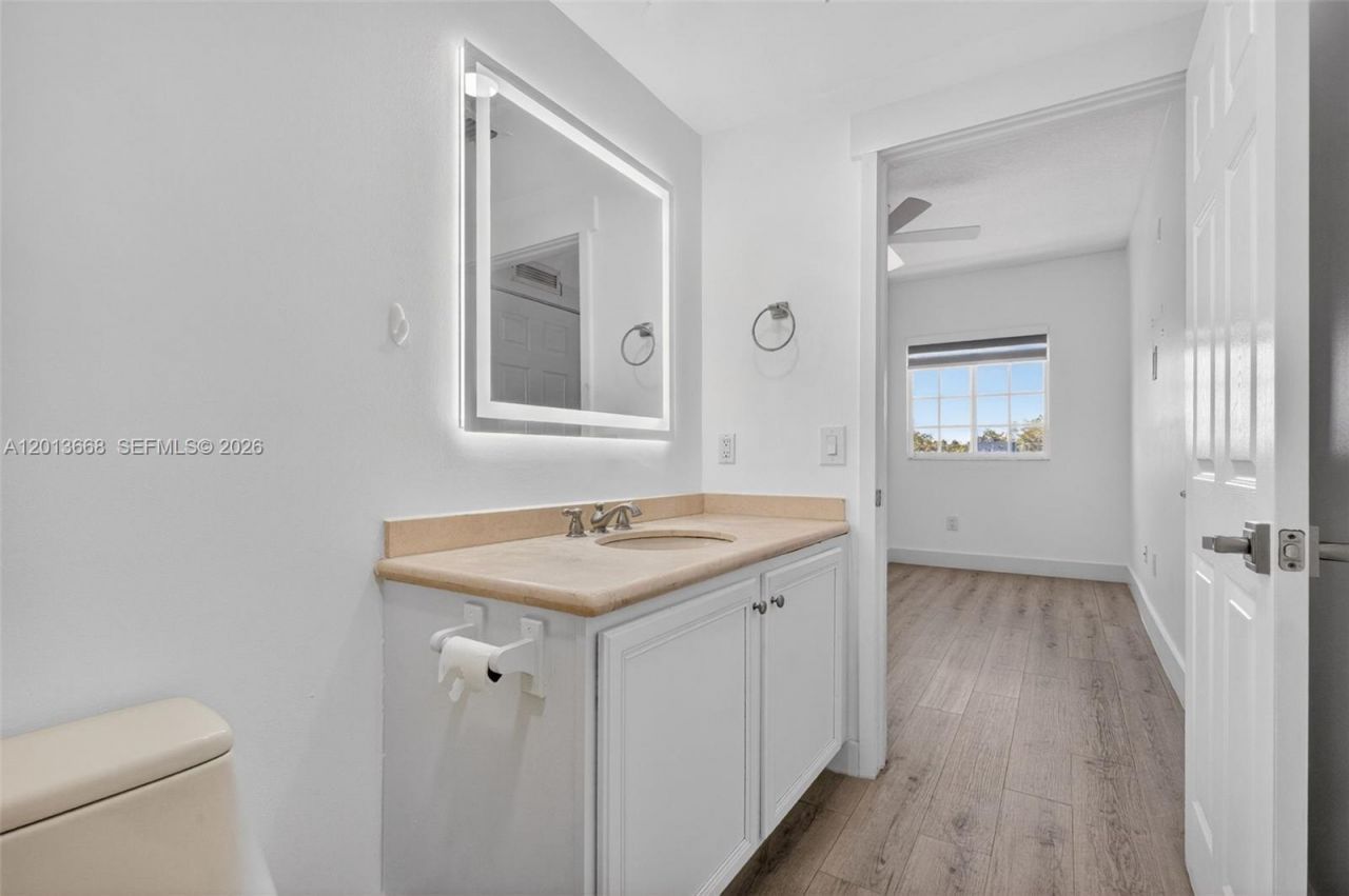 5271 SW 8th St , Unit 305, Miami, FL 33134 Photo