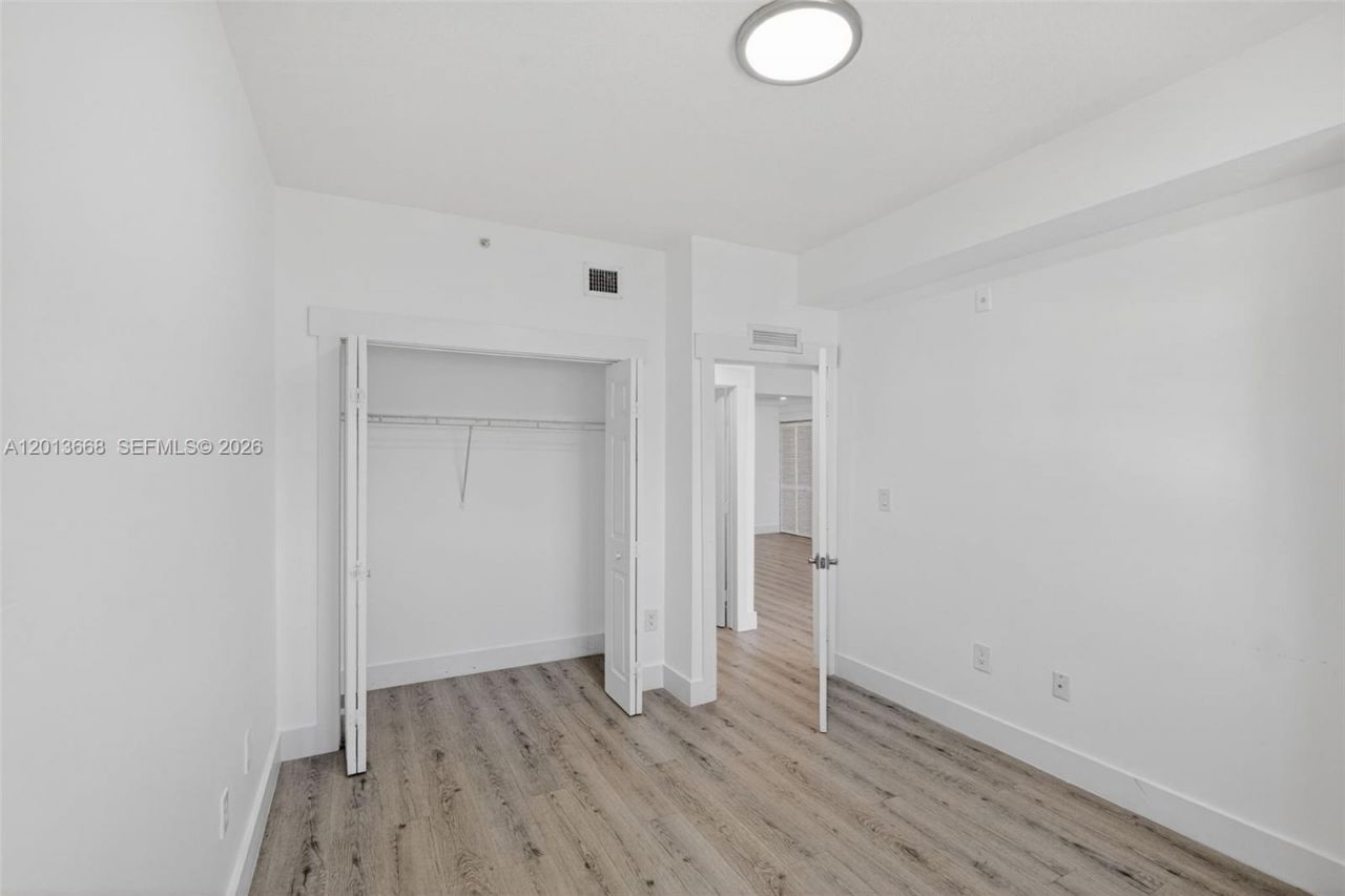 5271 SW 8th St , Unit 305, Miami, FL 33134 Photo