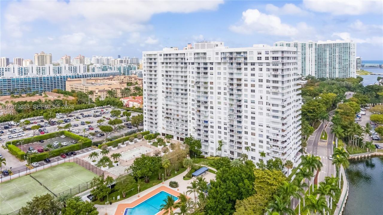 2851 NE 183rd St , Unit 1504E, Aventura, FL 33160 Photo