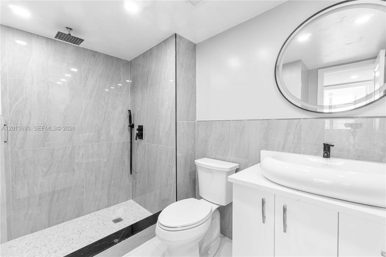 2851 NE 183rd St , Unit 1504E, Aventura, FL 33160 Photo