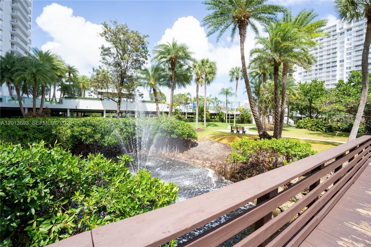 2851 NE 183rd St , Unit 1504E, Aventura, FL 33160 Photo