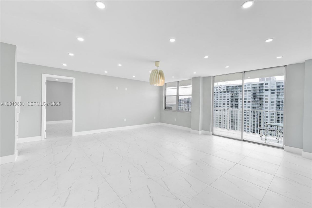 2851 NE 183rd St , Unit 1504E, Aventura, FL 33160 Photo