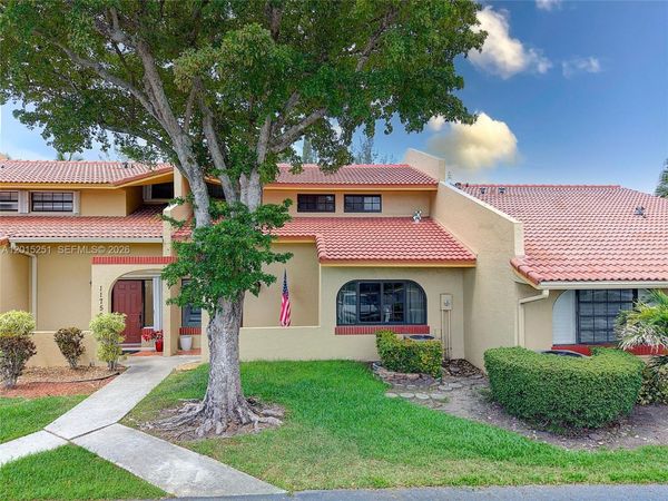 11760 SW 103rd Ln , Miami, FL 33186