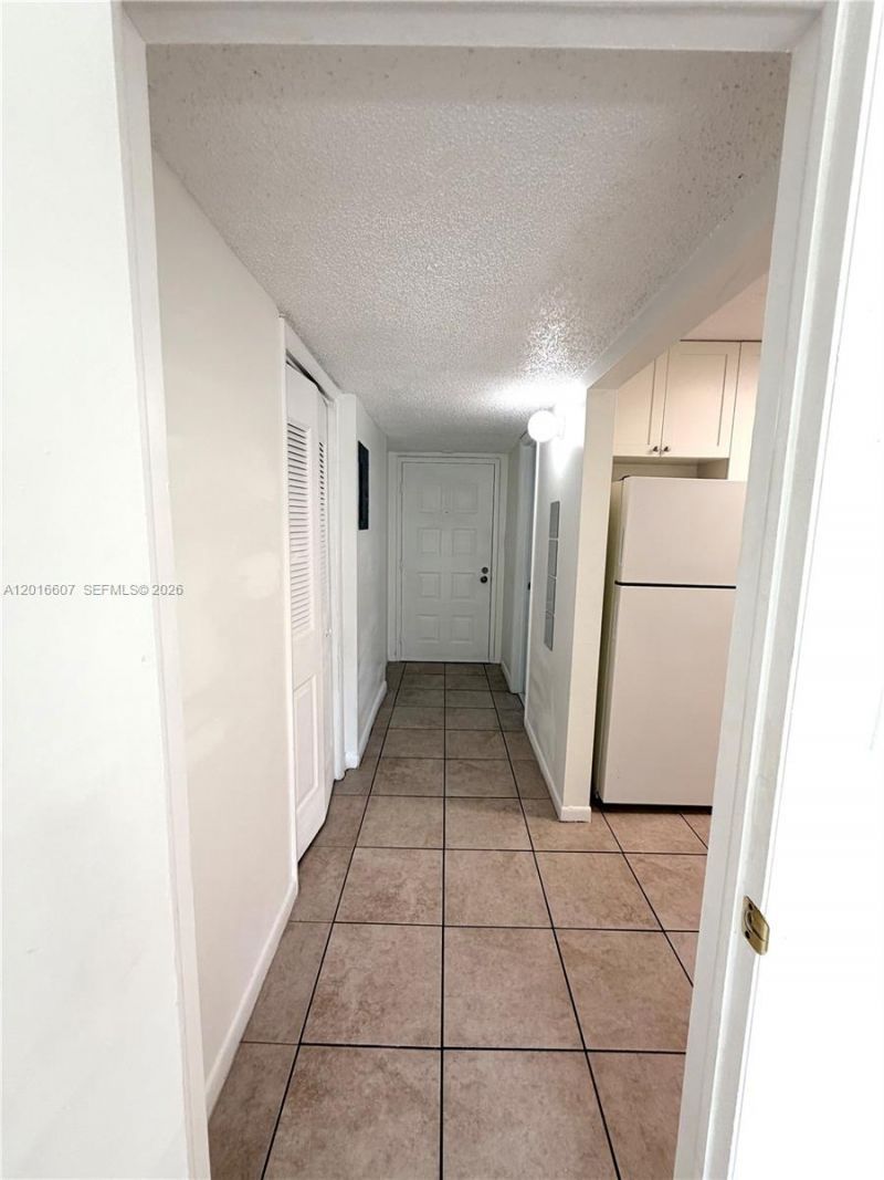 6990 NW 186th St , Unit 4-210A, Hialeah, FL 33015 Photo