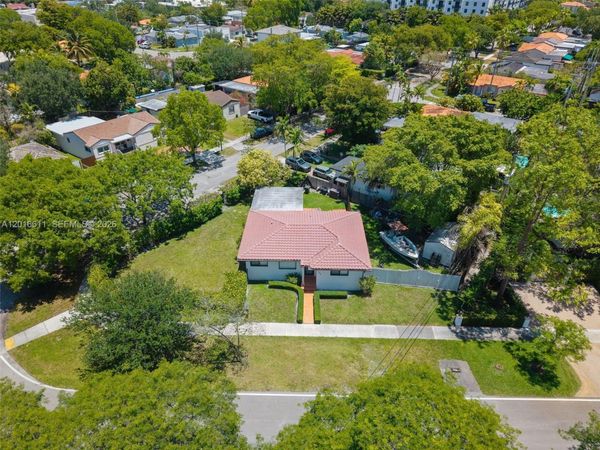 1025 Sylvania Blvd , West Miami, FL 33144