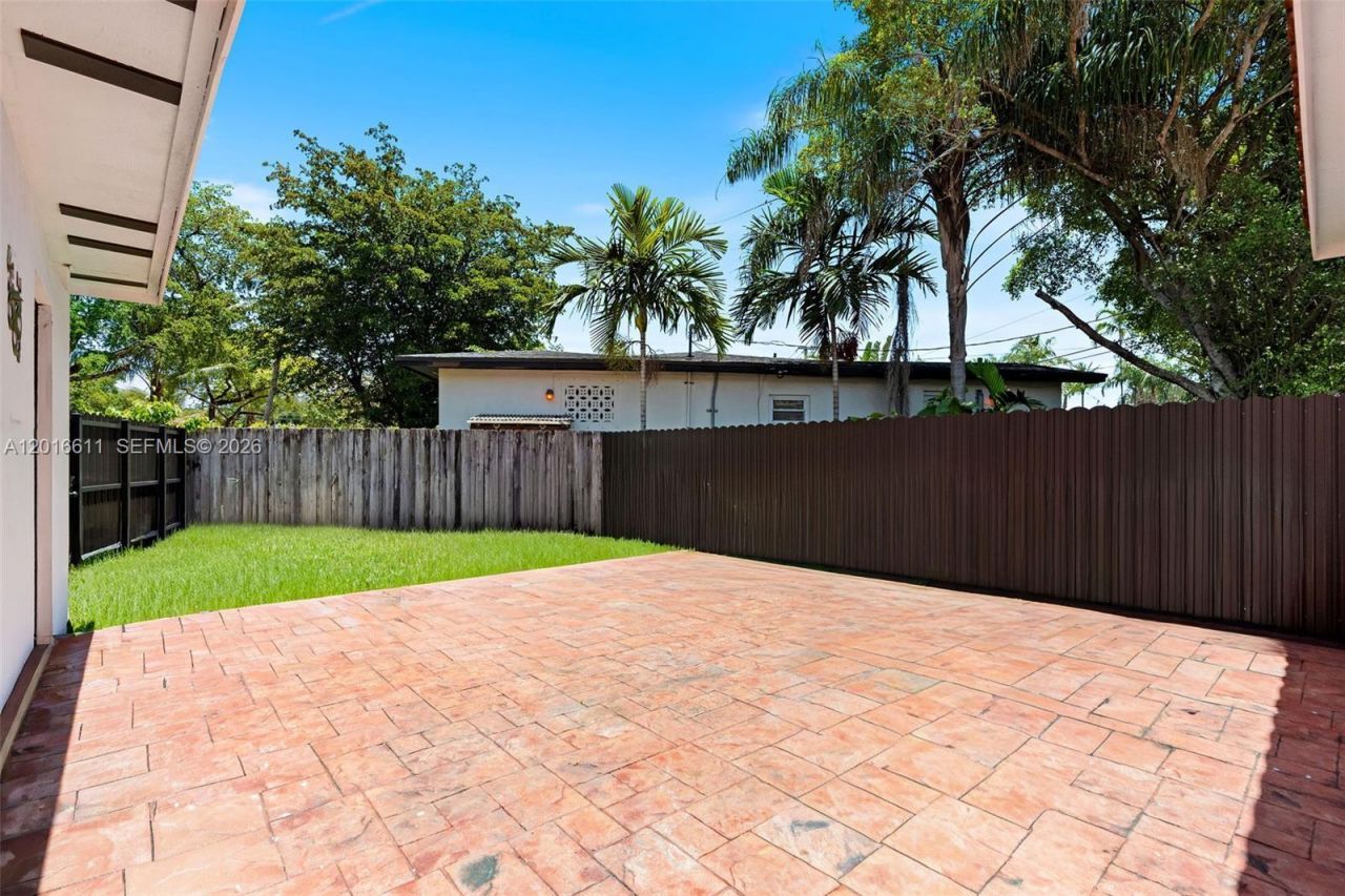 1025 Sylvania Blvd , West Miami, FL 33144 Photo