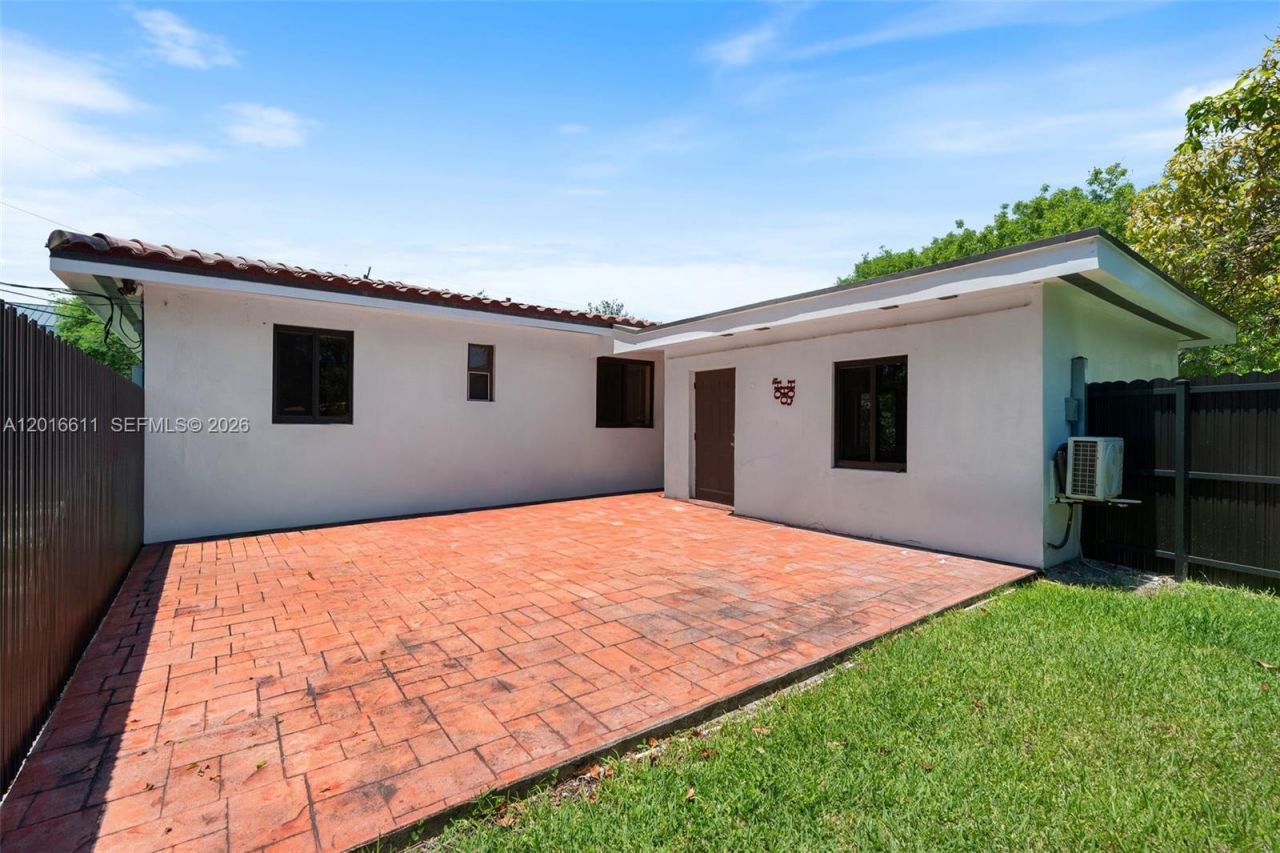 1025 Sylvania Blvd , West Miami, FL 33144 Photo