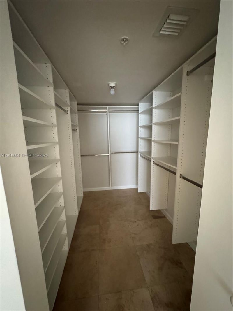 1555 N N.treasure Dr, Unit 313, North Bay Village, FL 33141 Photo