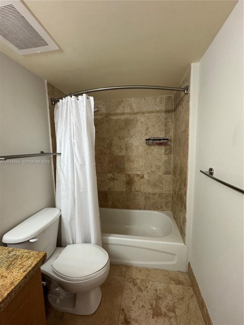 1555 N N.treasure Dr, Unit 313, North Bay Village, FL 33141 Photo