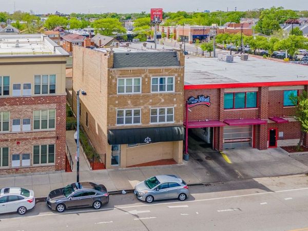 5543 W Diversey Avenue, Chicago, IL 60639