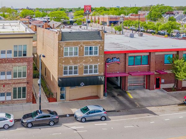 5543 W Diversey Avenue , Chicago, IL 60639