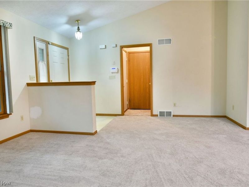 5180 Winthrop Drive, Austintown, OH 44515 Photo 12