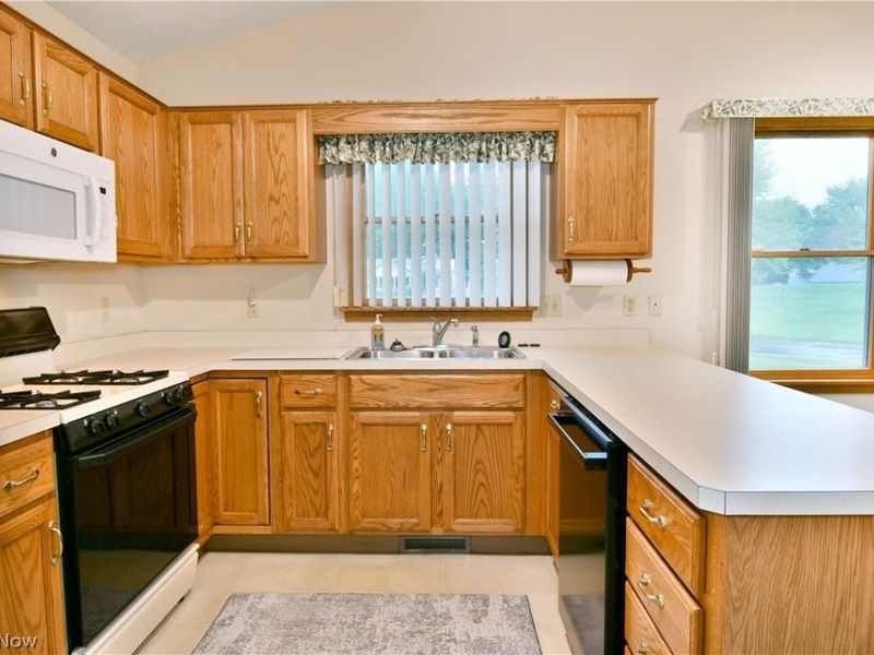 5180 Winthrop Drive, Austintown, OH 44515 Photo 20