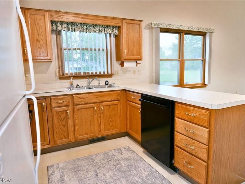 5180 Winthrop Drive, Austintown, OH 44515 Photo 21