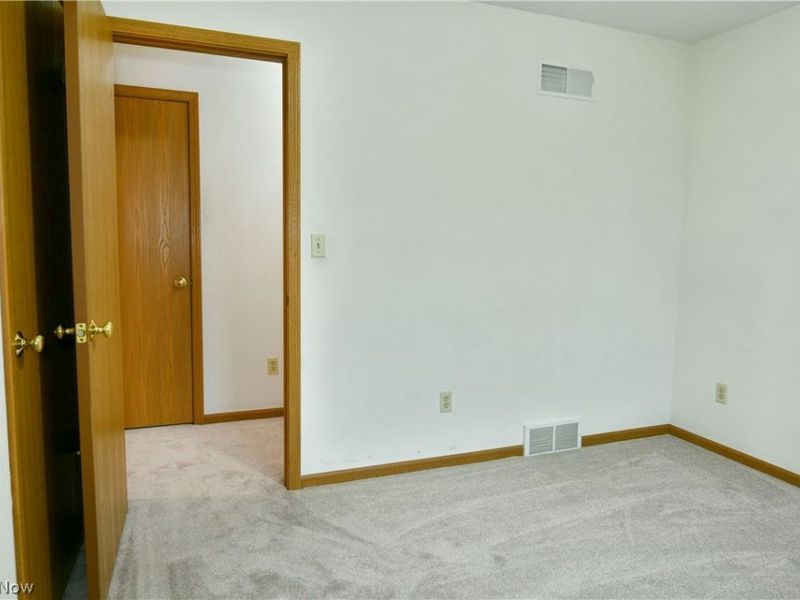 5180 Winthrop Drive, Austintown, OH 44515 Photo 24
