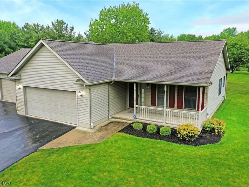 5180 Winthrop Drive, Austintown, OH 44515 Photo 3