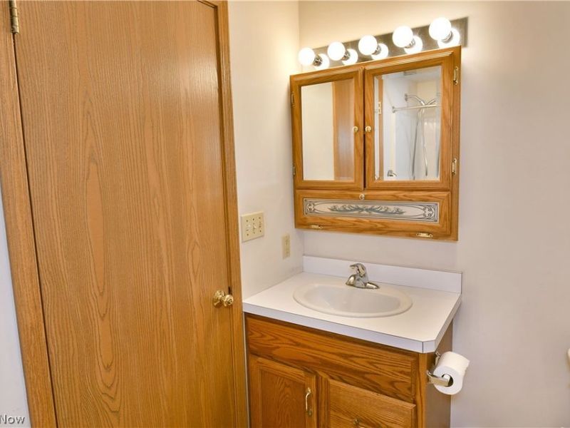 5180 Winthrop Drive, Austintown, OH 44515 Photo 30