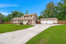 104 Medway Square photo 4