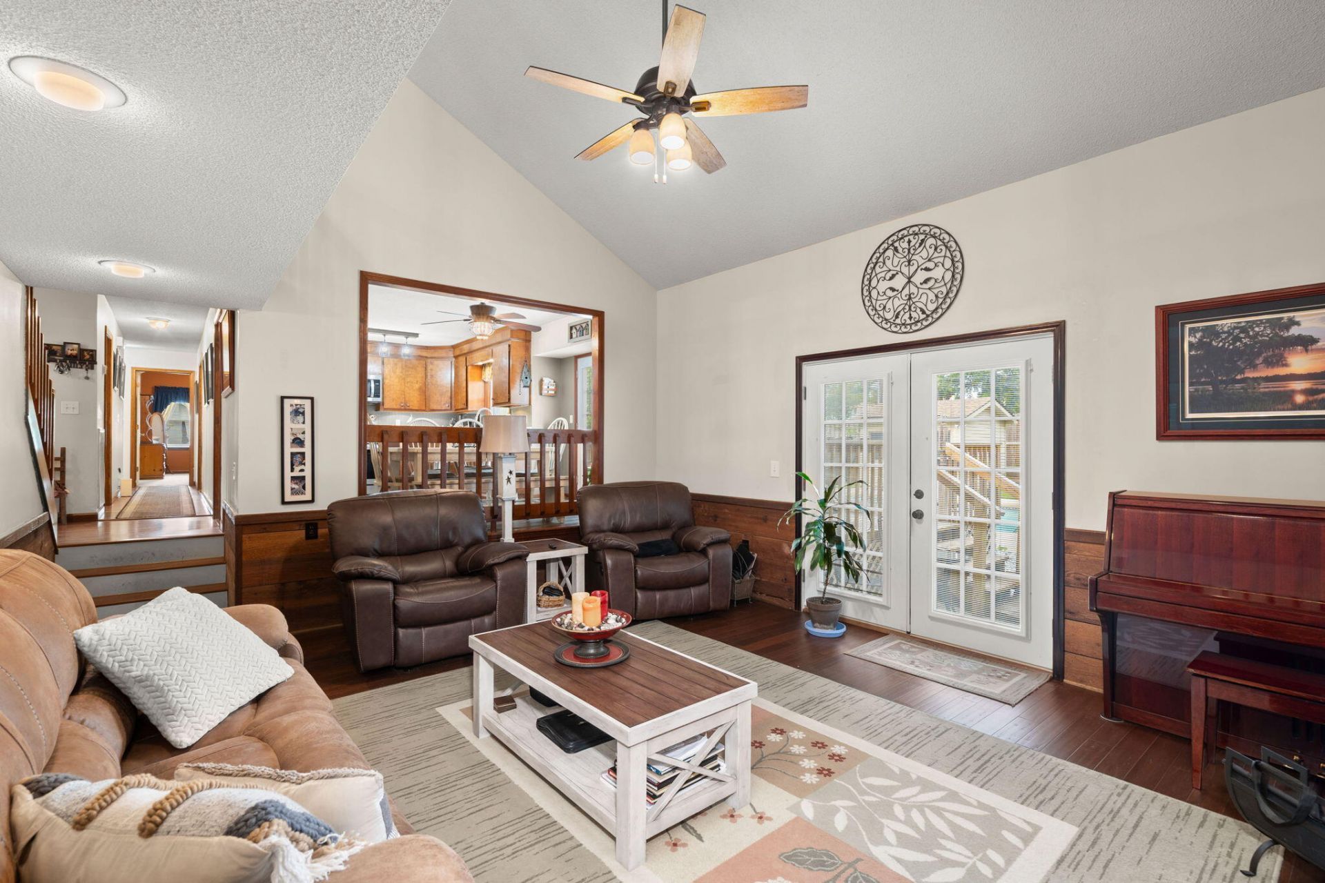104 Medway Square Photo 8