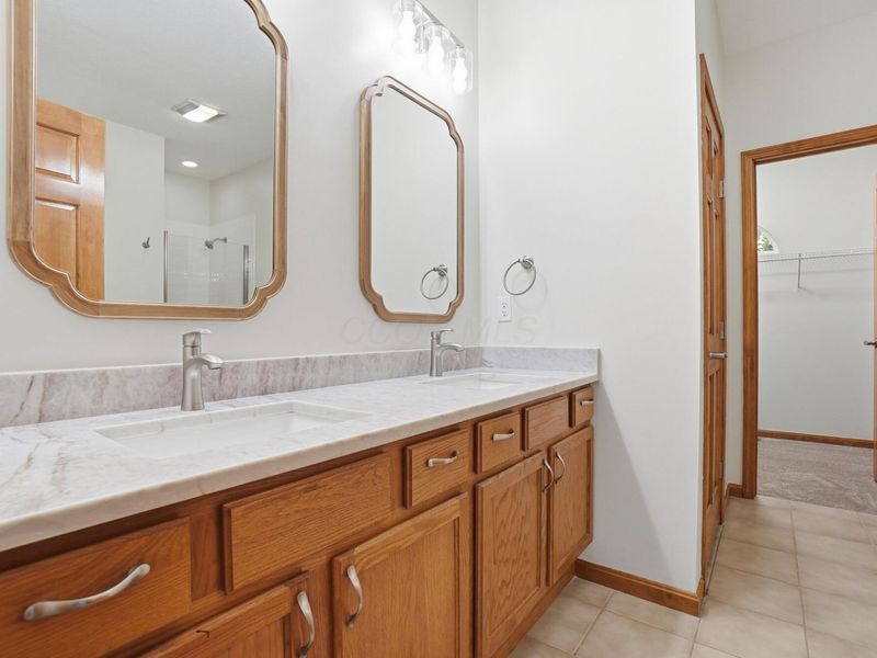 1029 Laketree Court E, Westerville, OH 43081 Photo 19