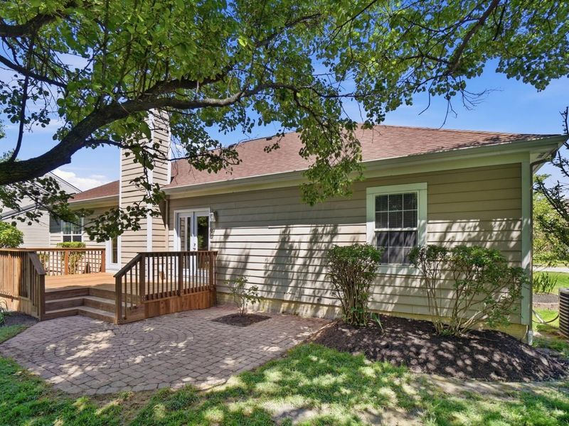 1029 Laketree Court E, Westerville, OH 43081 Photo 34