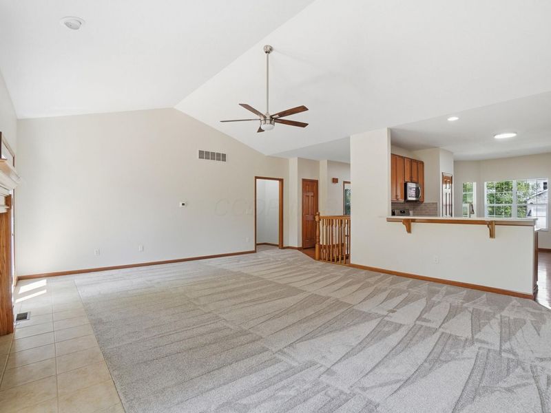 1029 Laketree Court E, Westerville, OH 43081 Photo 9