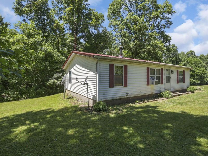 13861 Union Road, Laurelville, OH 43135 Photo 3