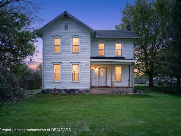 8843 Bunkerhill Road, Jackson, MI 49201