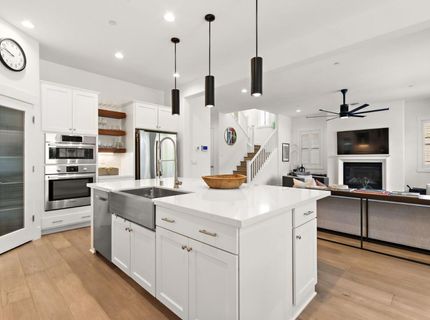 5201 F St, Sacramento, CA 95819 Photo