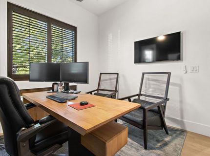 5201 F St, Sacramento, CA 95819 Photo