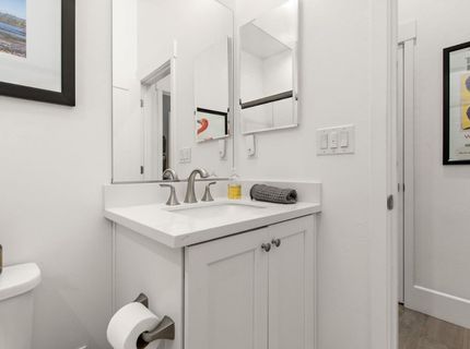 5201 F St, Sacramento, CA 95819 Photo