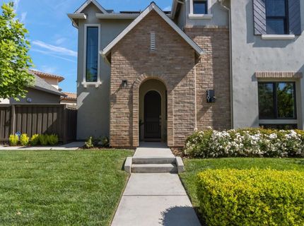 5201 F St, Sacramento, CA 95819 Photo