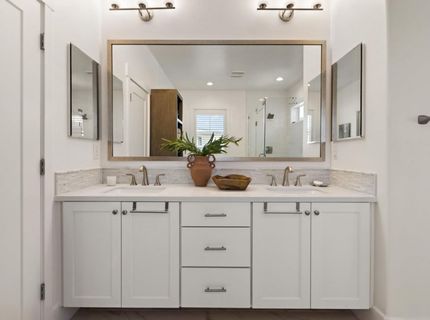 5201 F St, Sacramento, CA 95819 Photo