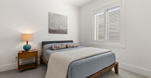 5201 F St, Sacramento, CA 95819 Photo