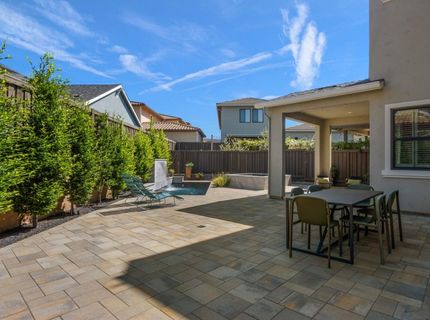 5201 F St, Sacramento, CA 95819 Photo