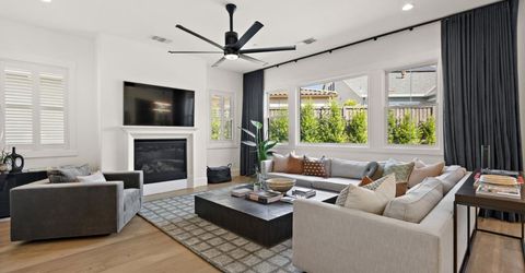 5201 F St, Sacramento, CA 95819 Photo