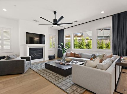 5201 F St, Sacramento, CA 95819 Photo